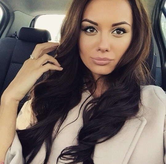 У меня есть много способностей, чтобы удовлетворить тебя и оставить воспоминания на всю жизнь. Мои услуги включают классический секс, оральные ласки, массаж и многое другое. У меня есть фото, чтобы ты мог увидеть, насколько я привлекательна. Обрати внимание на положительные отзывы о моей работе. Живу в Москве, и готова встретиться с тобой, чтобы сделать твои фантазии реальностью. 💋😈🔥🇷🇺 Рита